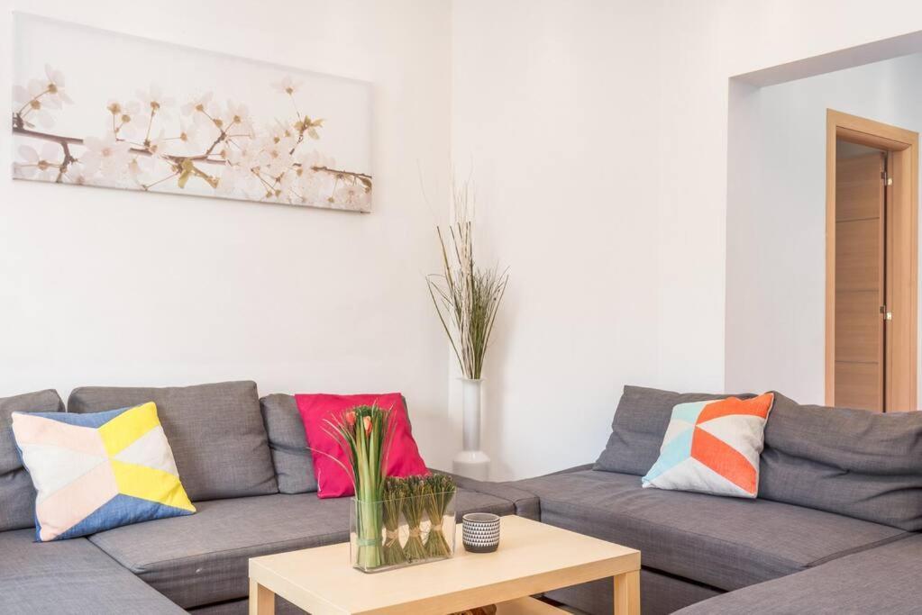 Modern Spacious Apt In Atina Dış mekan fotoğraf